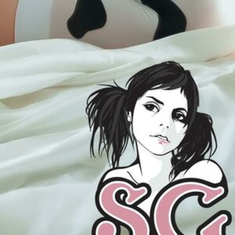 Dinhasun ヌード女優 写真