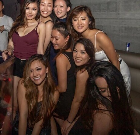 Maggie Sin ヌードモデル ギャラリー