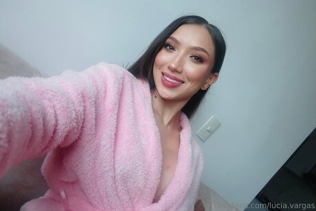Lucia vargas ポルノスター エロティック 画像