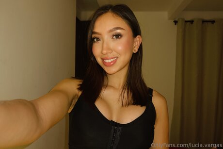 Lucia vargas ホットなスター 写真