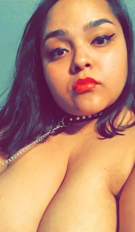 thckslutgoddess ヌードスター 画像