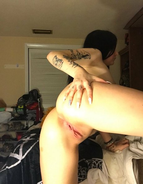 乱交パーティーオンリーファンズ セクシーヌード 画像