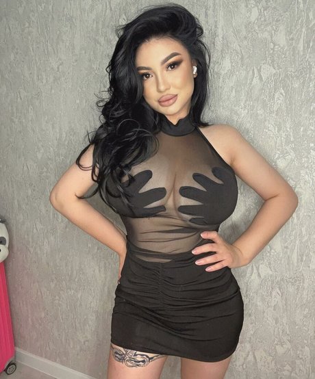 Zhansaya Dakarimova 美しいスター 画像