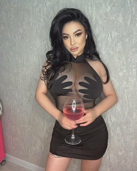 Zhansaya Dakarimova 高品質モデル 写真