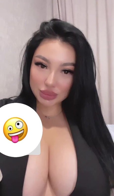 Zhansaya Dakarimova トップモデル 写真