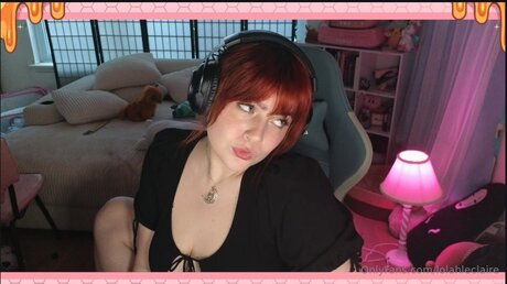 lolahleclaire スター xxx 画像