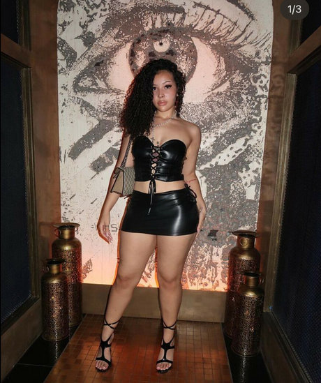 incognitoebvip ホットなモデル 写真