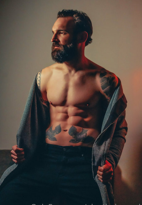 ワイドオンリーファン HD 写真