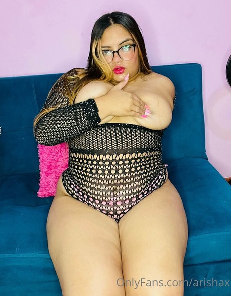 babyarisha ポルノスター エロティック 写真