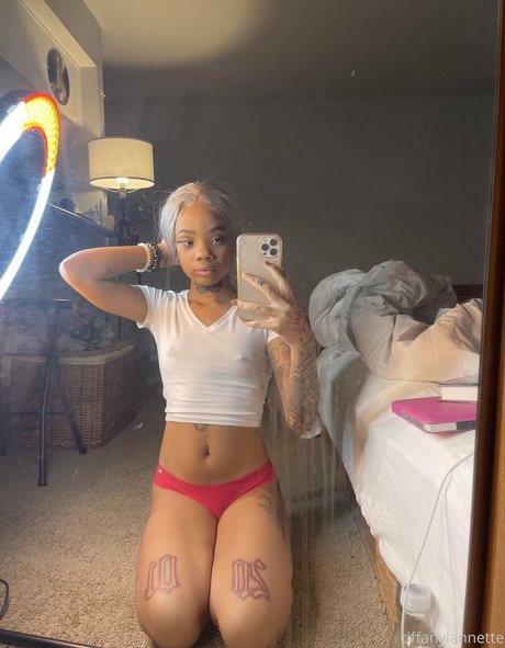 tiffanylannettevip ポルノスター エロティック 写真