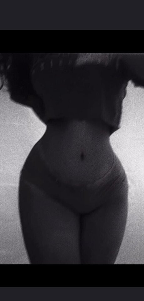 imanluvr ポルノスター 写真