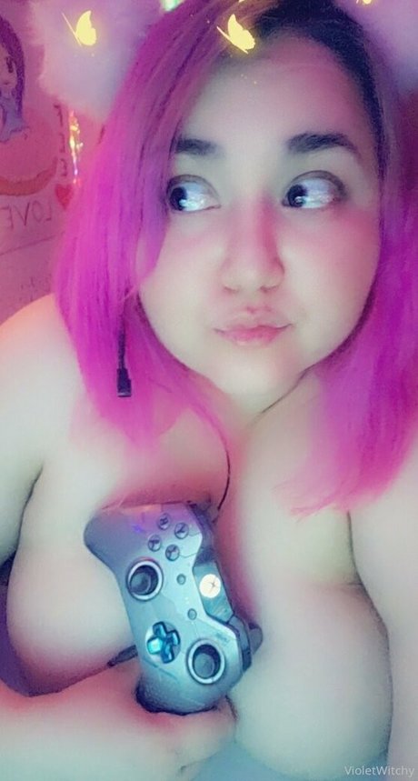 裸のシャワー オンリーファンズ アートポルノ 写真