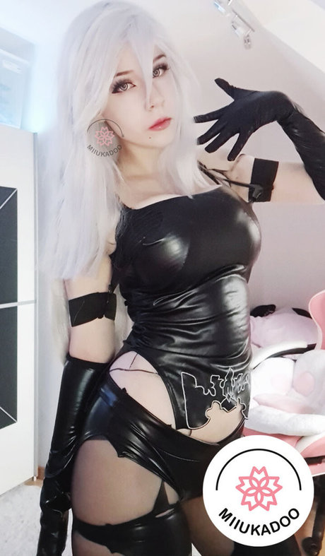 Miukadoo 完璧なモデル 写真