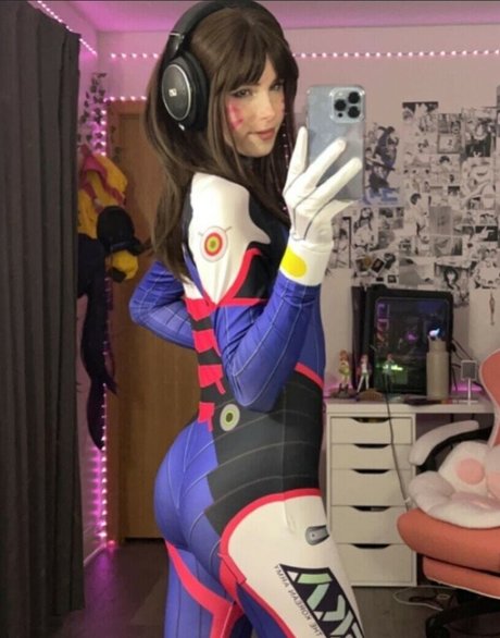 Emma kat 22 アダルトモデル 写真