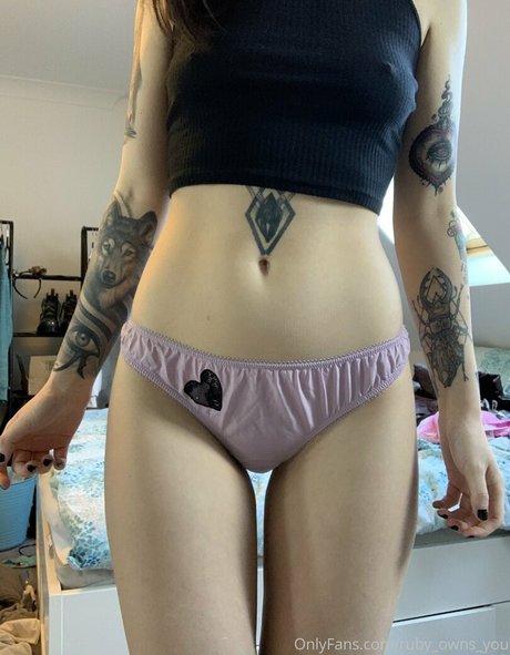 ヌード自撮りオンリーファンズ 裸 写真
