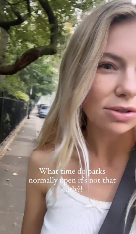 Georgia Toffolo ポルノスター 無料 写真