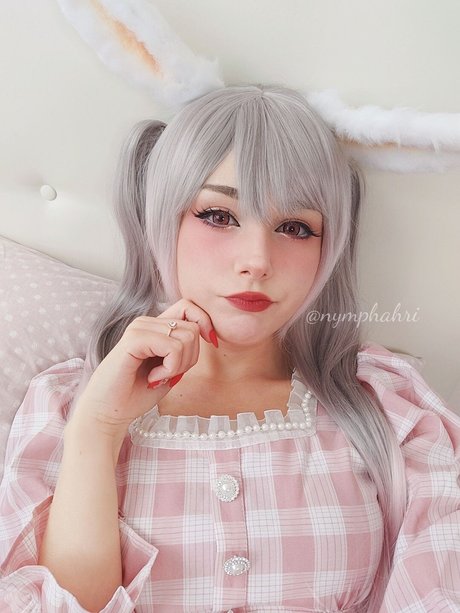 マッサージオンリーファンズ セクシーヌード 写真