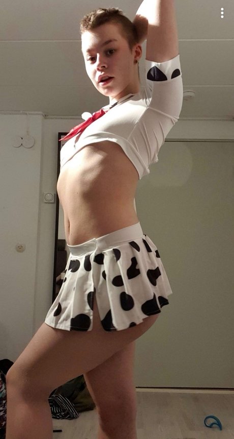 Lilly Love 女優 写真