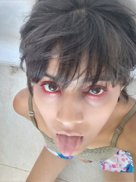 Chriistyeee ポルノスター 写真