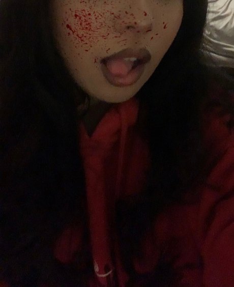 ur dead gf 完璧なスター 写真