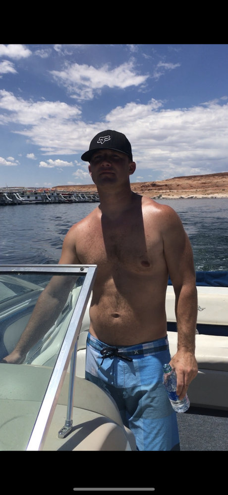 制服オンリーファン 無料 画像