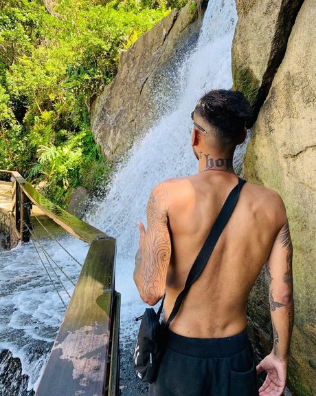 ロールプレイオンリーファン ヌード 写真