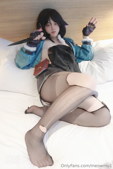痩せた美女オンリーファンズ エロチック 写真