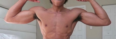 Myles Spears xxxモデル 写真
