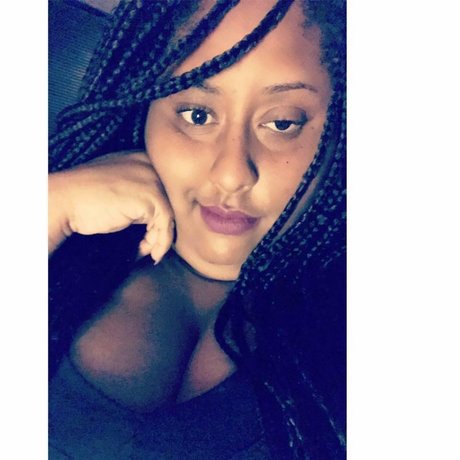 Phatgirlneally ポルノスター ホット 画像