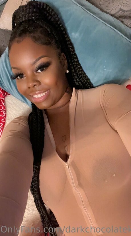 darkchocolatekaay ポルノスター 写真