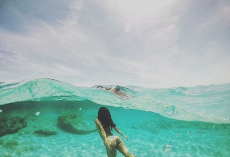 Ariadna Hafez ヌードスター ギャラリー