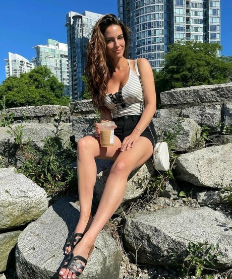 Jessica Lowndes セックスモデル 写真