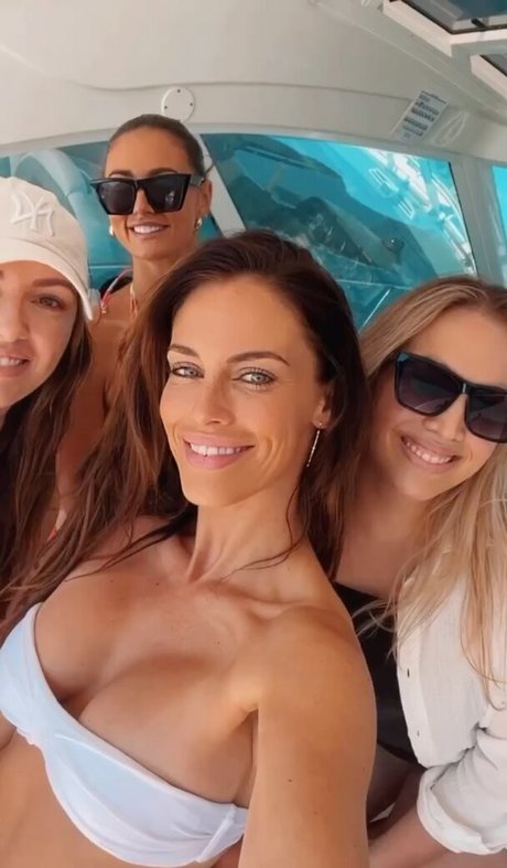 Jessica Lowndes ホットなモデル 画像
