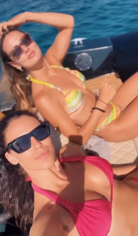 おっぱいオンリーファンズ ポルノ 写真