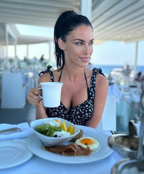 Jessica Lowndes xxxポルノスター 写真