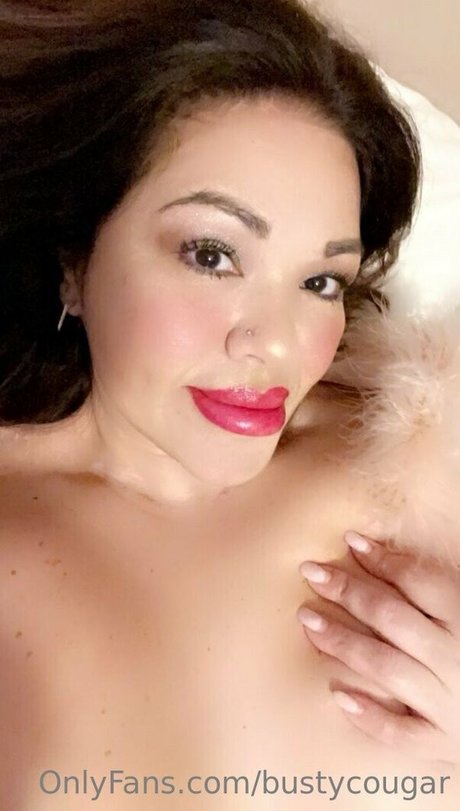 bustycougar セックス女優 ギャラリー