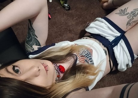 silentfoxowo エロティックなスター 画像