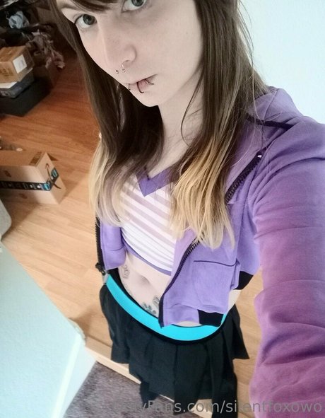 silentfoxowo HDポルノスター 写真