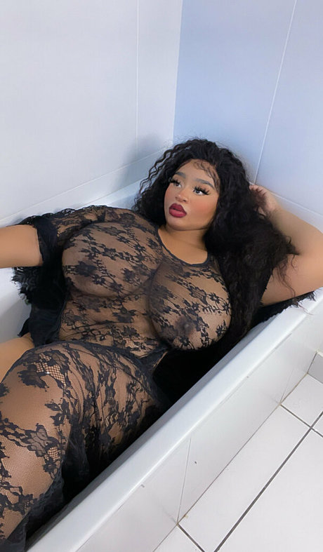 Kim Tiddies かわいいスター 画像