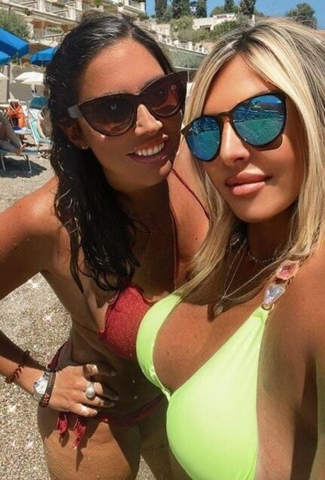 Flaviana Basta スター xxx 写真