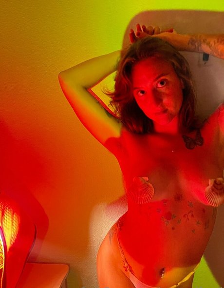 lamamifertil 独占ポルノスター 写真