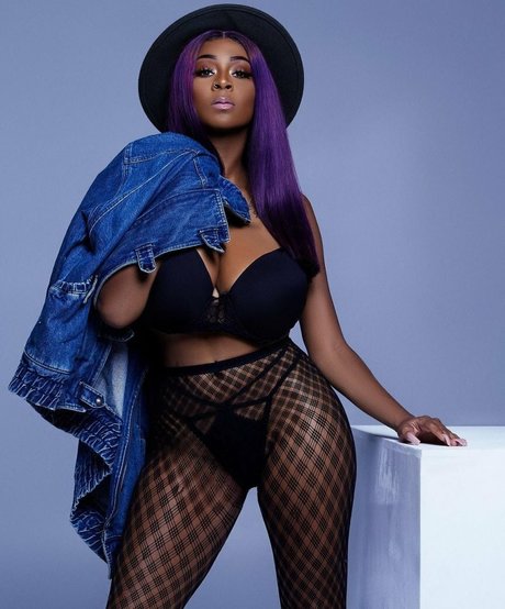 グローリーホール妻オンリーファンズ アートxxx ギャラリー