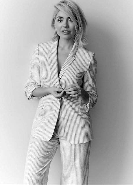 Holly Willoughby HDモデル ギャラリー