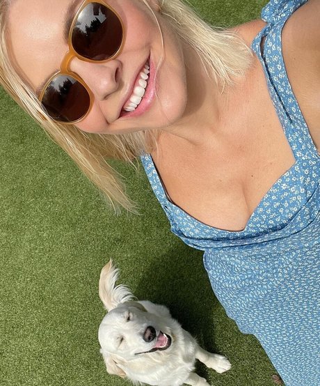 Holly Willoughby 完璧な女優 写真