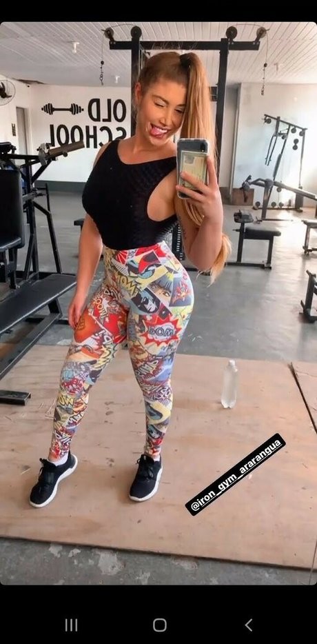 Julia Ferronato セクシーモデル ギャラリー