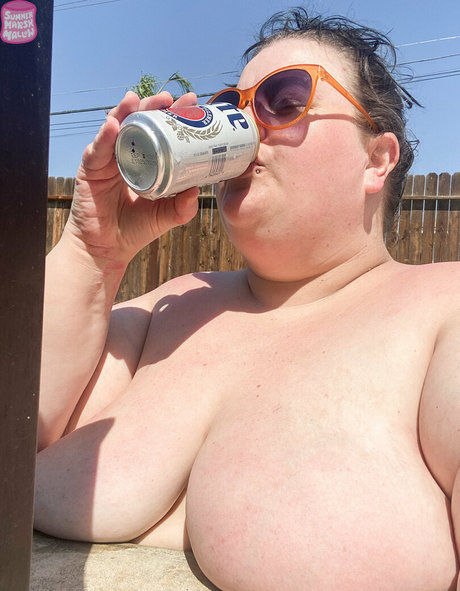 ママの足オンリーファンズ ホット裸 ギャラリー