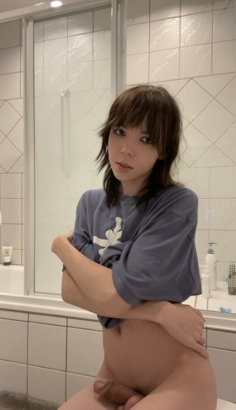 BBC フェムボーイ オンリーファンズ 美しいポルノ 画像