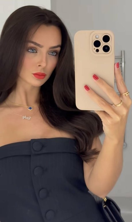 Kady McDermott 美しいスター 画像