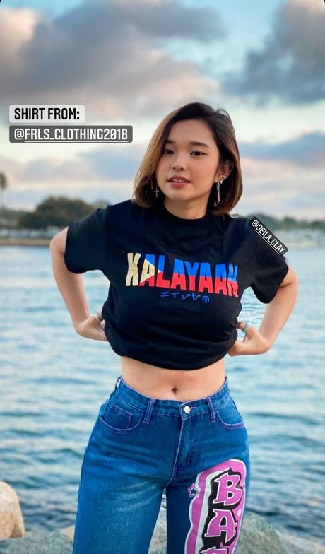 Jeila Dizon 裸のモデル 写真