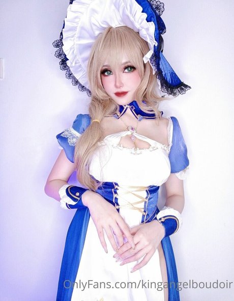 King Angel 裸のスター 写真